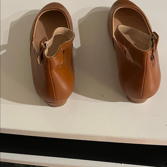 Dream Pairs Women's Tan Flats With Ankle Straps Size 10 - Picture 4 of 15